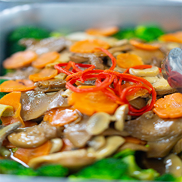 Abalone with Broccoli